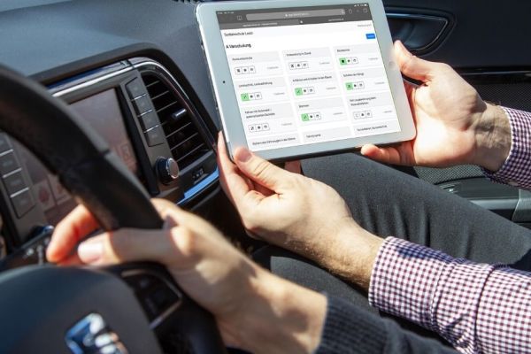 Digitalisierung News: Fahrlehrer nun mit QualiDrive Fahrausbildung