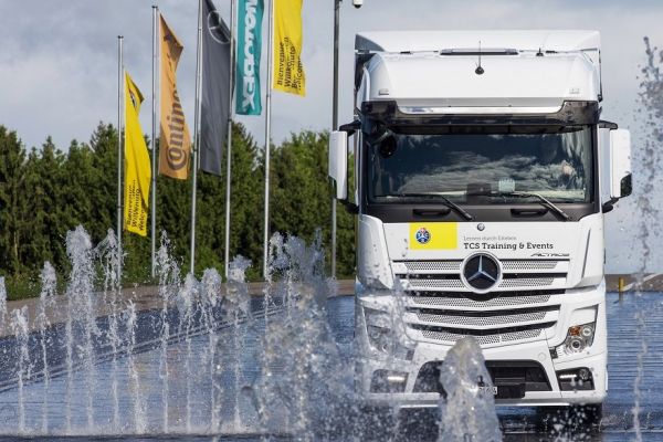 TCS Trainings & Events: Profis auf Rädern | Truck News